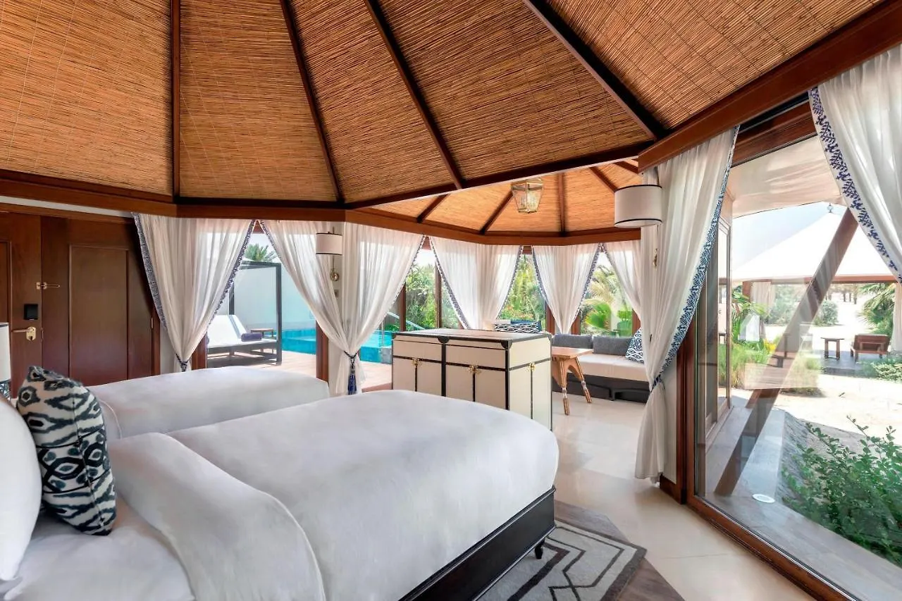 The Ritz-Carlton Ras Al Khaimah, Al Hamra Beach 5*, Ras al-Khaimah United Arab Emirates