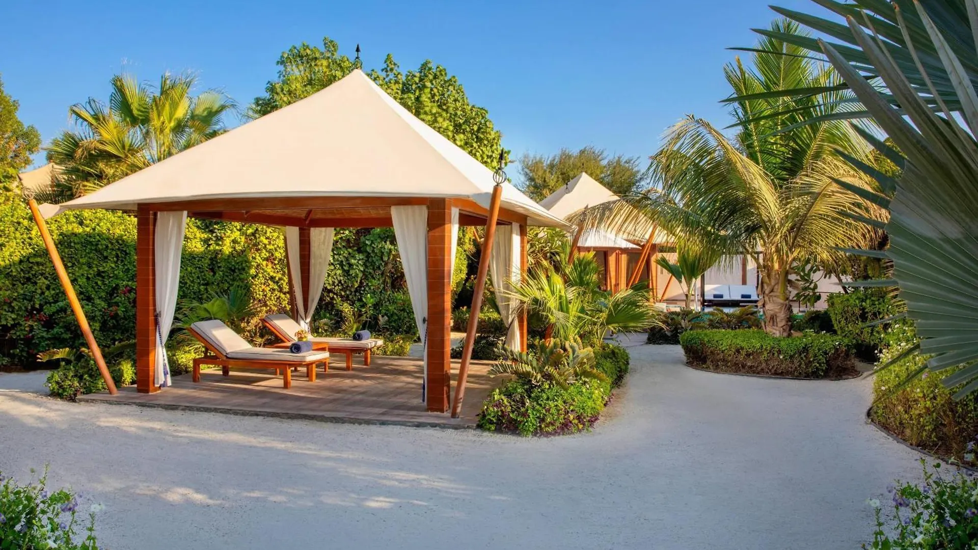 The Ritz-Carlton Ras Al Khaimah, Al Hamra Beach 5*, Ras al-Khaimah United Arab Emirates