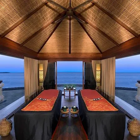 The Ritz-Carlton Ras Al Khaimah, Al Hamra Beach 5*, Ras al-Khaimah